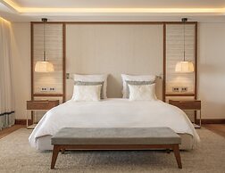 Paradis Beachcomber Golf Resort & Spa