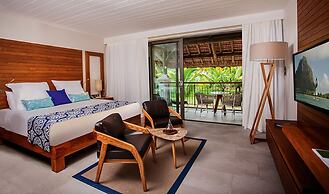 Paradis Beachcomber Golf Resort & Spa