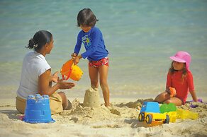 Paradis Beachcomber Golf Resort & Spa
