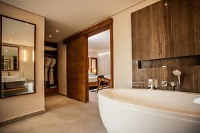 Paradis Beachcomber Golf Resort & Spa
