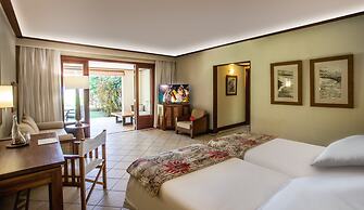 Paradis Beachcomber Golf Resort & Spa