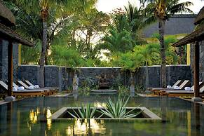 Paradis Beachcomber Golf Resort & Spa