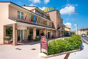 Guesia Village Hotel & Spa