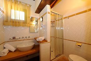 Guesia Village Hotel & Spa