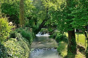 Guesia Village Hotel & Spa