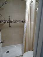 Travelers Rest Motel