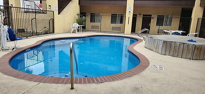 Texas Inn and Suites RGV