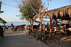 Niriides Beach Hotel
