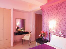 Niriides Beach Hotel