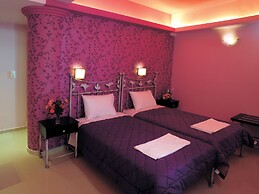 Niriides Beach Hotel