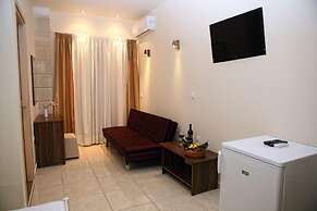 Niriides Beach Hotel