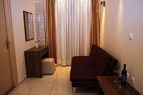 Niriides Beach Hotel