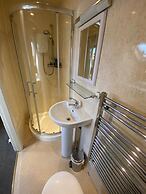 Autumn Leaves Guest House