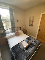 Autumn Leaves Guest House