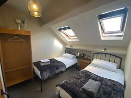 Autumn Leaves Guest House