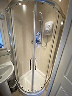 Autumn Leaves Guest House