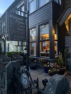 Autumn Leaves Guest House