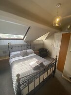 Autumn Leaves Guest House