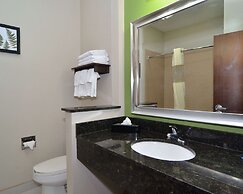 Quality Inn & Suites Kenedy - Karnes City