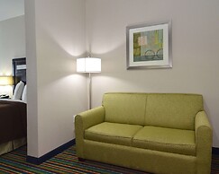 Quality Inn & Suites Kenedy - Karnes City