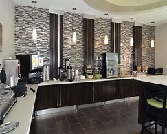 Quality Inn & Suites Kenedy - Karnes City