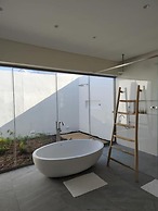 Strandloper Ocean Boutique Hotel