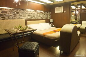 Victoria Court Las Piñas