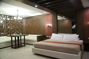 Victoria Court Las Piñas