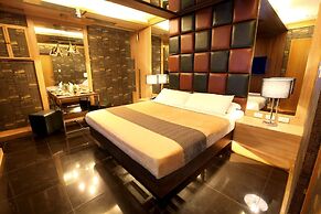 Victoria Court Las Piñas