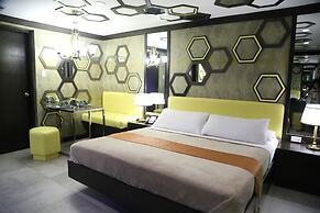 Victoria Court Las Piñas