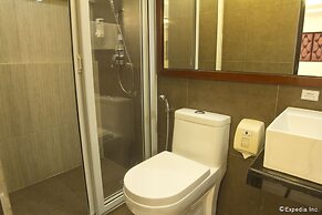 Victoria Court Las Piñas