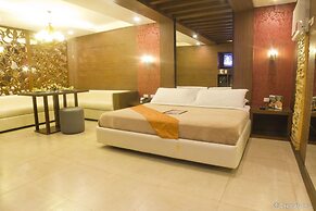 Victoria Court Las Piñas