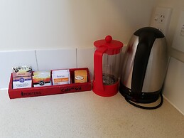 Rosewood Court Motel