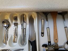 Rosewood Court Motel