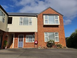 Rosewood Court Motel