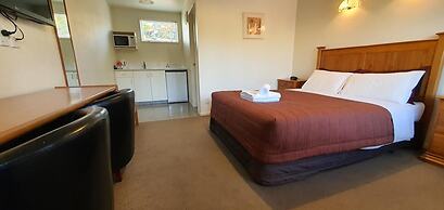 Rosewood Court Motel