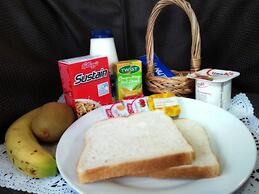 Rosewood Court Motel