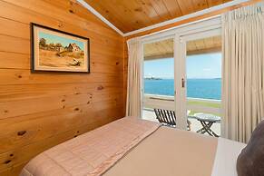 Oasis Beach Motel