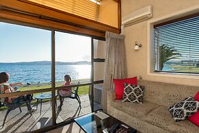 Oasis Beach Motel