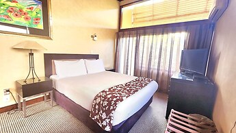 Oasis Beach Motel