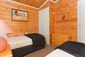 Oasis Beach Motel