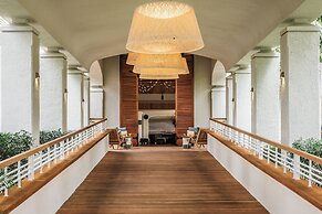 Mauricia Beachcomber Resort & Spa