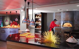 Mauricia Beachcomber Resort & Spa