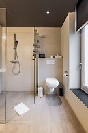 Square Hotel