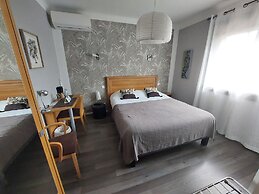 Logis Hôtels - Chez Terrassier - Hôtel et Restaurant
