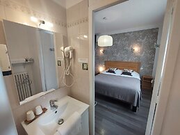 Logis Hôtels - Chez Terrassier - Hôtel et Restaurant