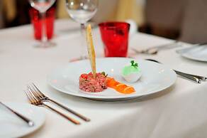 Le Cardinal Exclusive Resort