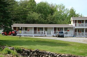 Bay Leaf Cottages & Bistro