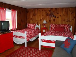 Bay Leaf Cottages & Bistro