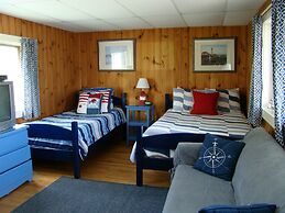 Bay Leaf Cottages & Bistro